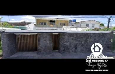 Imagem: A casa possui 5 Dormitórios, 5 Banheiros, 5 Vagas na garagem