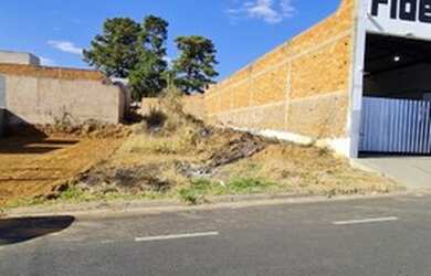 Imagem: O terreno possui 285m² de Área e está localizado em Jardim