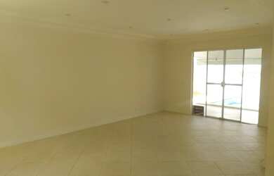 Imagem 3: Sobrado para venda. 115m² de Área, 3 Vagas na garageme3 Dormitórios