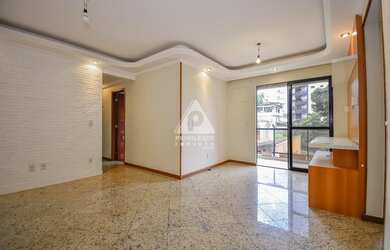 Imagem: O apartamento possui 3 Dormitórios, 2 Banheiros, 1 Vaga na