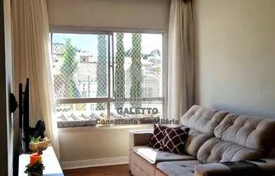 Imagem: O apartamento possui 3 Dormitórios, 1 Banheiro, 1 Vaga na garagem