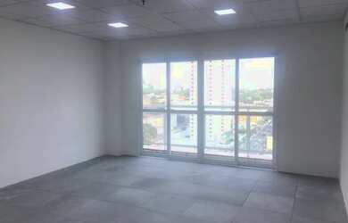 Imagem: O depósito possui 1 Vaga na garagem, 36m² de Área e está