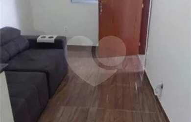 Imagem: A casa possui 2 Dormitórios, 1 Banheiro, 1 Vaga na garagem