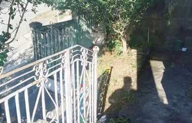 Imagem: A casa possui 3 Dormitórios, 1 Banheiro e está localizado