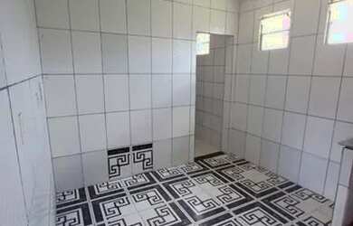 Imagem: A casa possui 3 Dormitórios, 1 Banheiro e está localizado