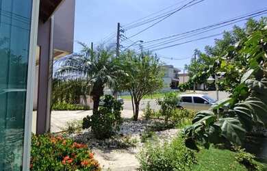 Imagem: A casa em condomínio possui 4 Dormitórios, 4 Banheiros, 4