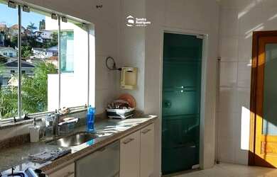 Imagem 11: Casa de Condomínio com 3 suítes à Venda no Arujá Country Club, 300...