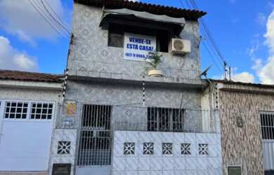 Imagem: A casa possui 4 Dormitórios, 2 Banheiros, 130m² de Área e