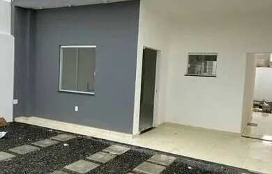 Imagem: A casa possui 3 Dormitórios, 1 Banheiro, 2 Vagas na garagem