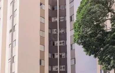 Imagem: O apartamento possui 3 Dormitórios, 1 Banheiro, 1 Vaga na garagem