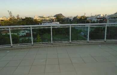 Imagem: O apartamento na cobertura possui 4 Dormitórios, 5 Banheiros