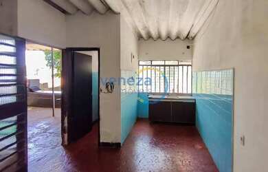 Imagem 5: Casa Residencial com 1 quarto para alugar por R$ 600.00, 39.00 m2 - CARLOTA...