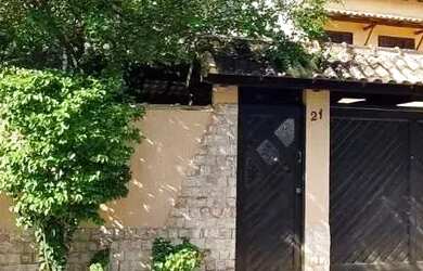 Imagem: A casa em condomínio possui 3 Dormitórios, 3 Banheiros, 1