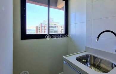 Imagem 10: Apartamento com 2 dormitórios e vista para o mar no Centro