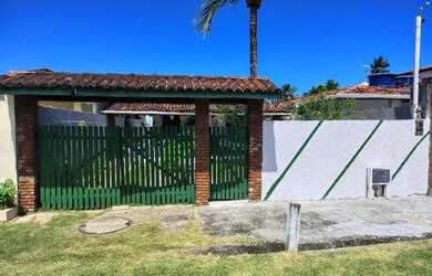 Imagem: A casa em condomínio possui 3 Dormitórios, 2 Banheiros, 2