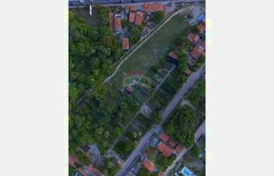 Imagem: O terreno possui 35800m² de Área e está localizado em Lagoa