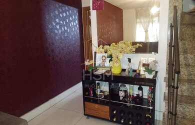 Imagem: A casa possui 3 Dormitórios, 4 Banheiros, 2 Vagas na garagem