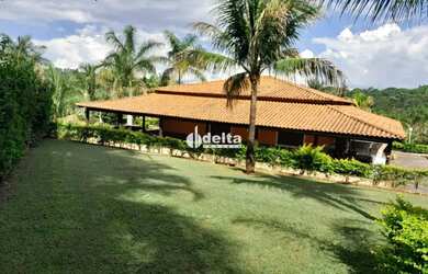 Imagem: A fazenda possui 200m² de Área e está localizado em Chácaras