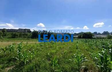 Imagem: O terreno possui 48000m² de Área e está localizado em Jardim