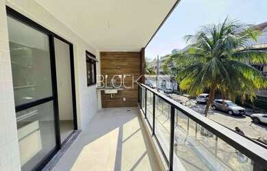 Imagem: O apartamento possui 2 Dormitórios, 1 Banheiro, 2 Vagas na