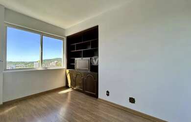 Imagem 5: Apartamento à venda, 4 dormitórios e 2 vagas, localizado na Avenida...