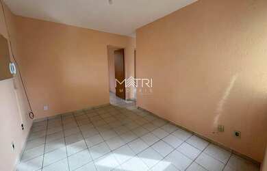 Imagem: O apartamento possui 2 Dormitórios, 1 Banheiro, 2 Vagas na