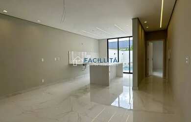 Imagem 2: Vendo casa na Ponta Negra com 275m² 3 suítes,1 master com closet-Condomínio...