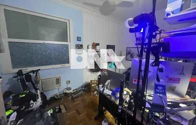 Imagem: O apartamento possui 3 Dormitórios, 2 Banheiros, 1 Vaga na