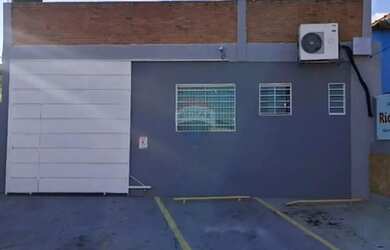 Imagem: O depósito possui 4 Vagas na garagem, 100m² de Área, Imóvel