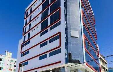 Imagem: O depósito possui 1 Vaga na garagem, 90m² de Área e está