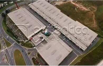 Imagem: O depósito possui 5 Vagas na garagem e 1623m² de Área e está