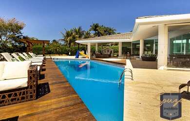 Imagem: A casa possui 5 Dormitórios, 5 Banheiros, 1.230m² de Área