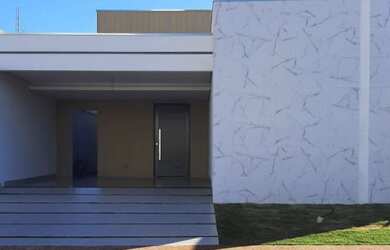 Imagem: A casa em condomínio possui 3 Dormitórios, 3 Banheiros, 2