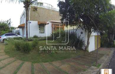 Imagem: O depósito possui 4 Vagas na garagem, 197m² de Área e está