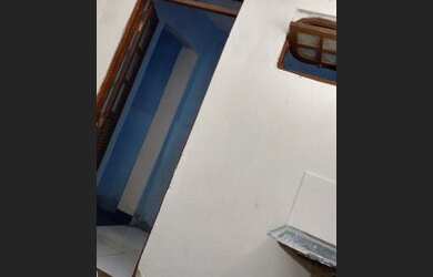 Imagem: A casa possui 1 Dormitório e 1 Banheiro e está localizado