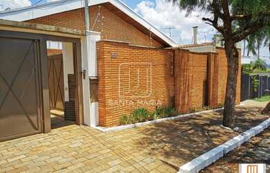 Imagem: O depósito possui 2 Vagas na garagem, 299m² de Área e está