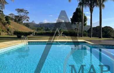 Imagem: A casa em condomínio à venda possui 5 Dormitórios, 5 Banheiros