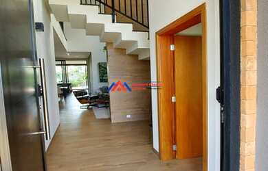 Imagem: A casa em condomínio possui 3 Dormitórios, 4 Banheiros, 4