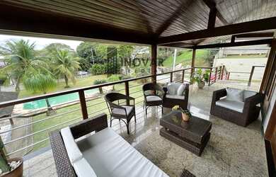 Imagem: A casa em condomínio possui 5 Dormitórios, 5 Banheiros, 5