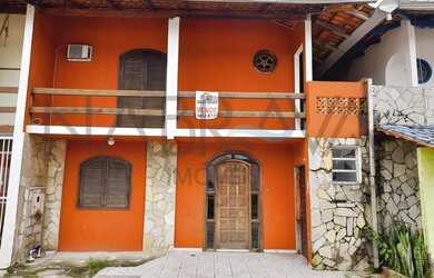 Imagem: A casa possui 3 Dormitórios, 2 Banheiros, 10m² de Área e