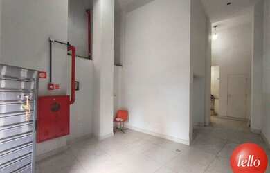 Imagem: O depósito possui 80m² de Área e está localizado em Centro