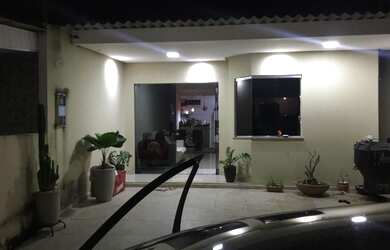 Imagem: A casa em condomínio possui 2 Dormitórios, 2 Banheiros, 2