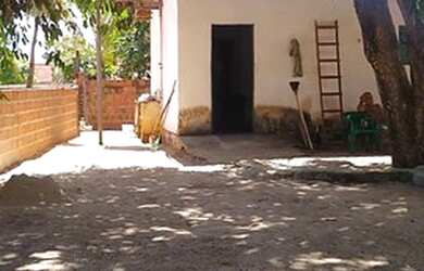 Imagem 3: Casa na Praia de Zumbi. 612m² de Área, 5 Vagas na garageme2 Dormitórios