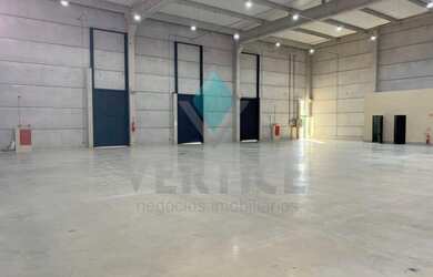 Imagem: O depósito possui 5 Vagas na garagem, 950m² de Área e Imóvel