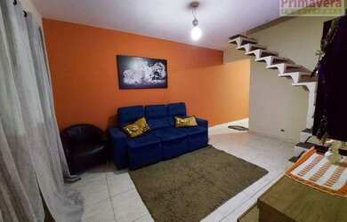 Imagem: A casa possui 2 Dormitórios, 2 Banheiros, 2 Vagas na garagem