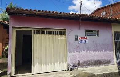 Imagem: A casa possui 2 Dormitórios, 1 Banheiro e 80m² de Área e