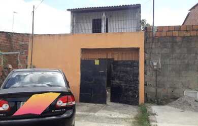 Imagem: A casa possui 2 Dormitórios, 2 Banheiros e 2 Vagas na garagem