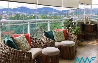 Imagem: O apartamento possui 3 Dormitórios, 5 Banheiros, 3 Vagas na