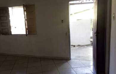 Imagem: A casa possui 2 Dormitórios, 1 Banheiro, 94m² de Área e