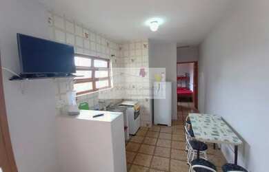 Imagem: O apartamento possui 1 Dormitório, 1 Banheiro, 1 Vaga na garagem